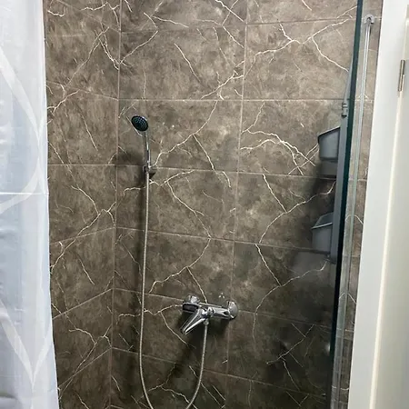 아파트 New In The *